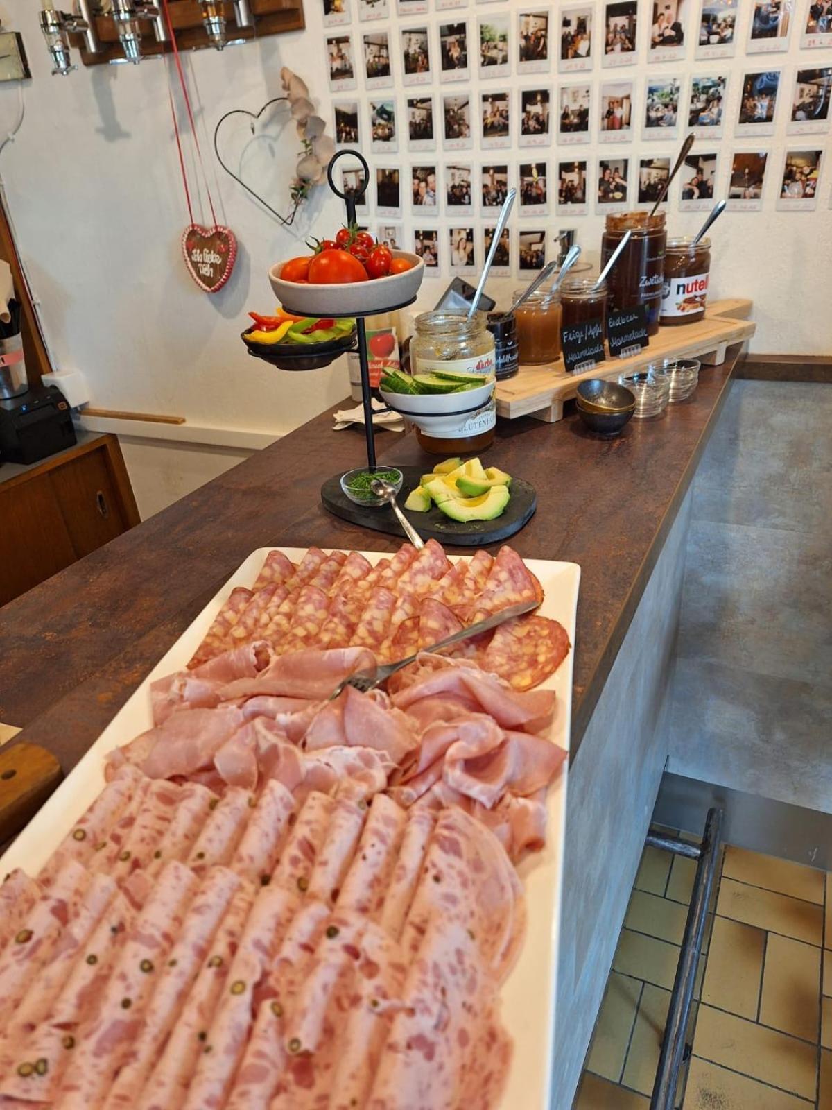 Fruehstueckspension Danklmaier Assachberg ภายนอก รูปภาพ